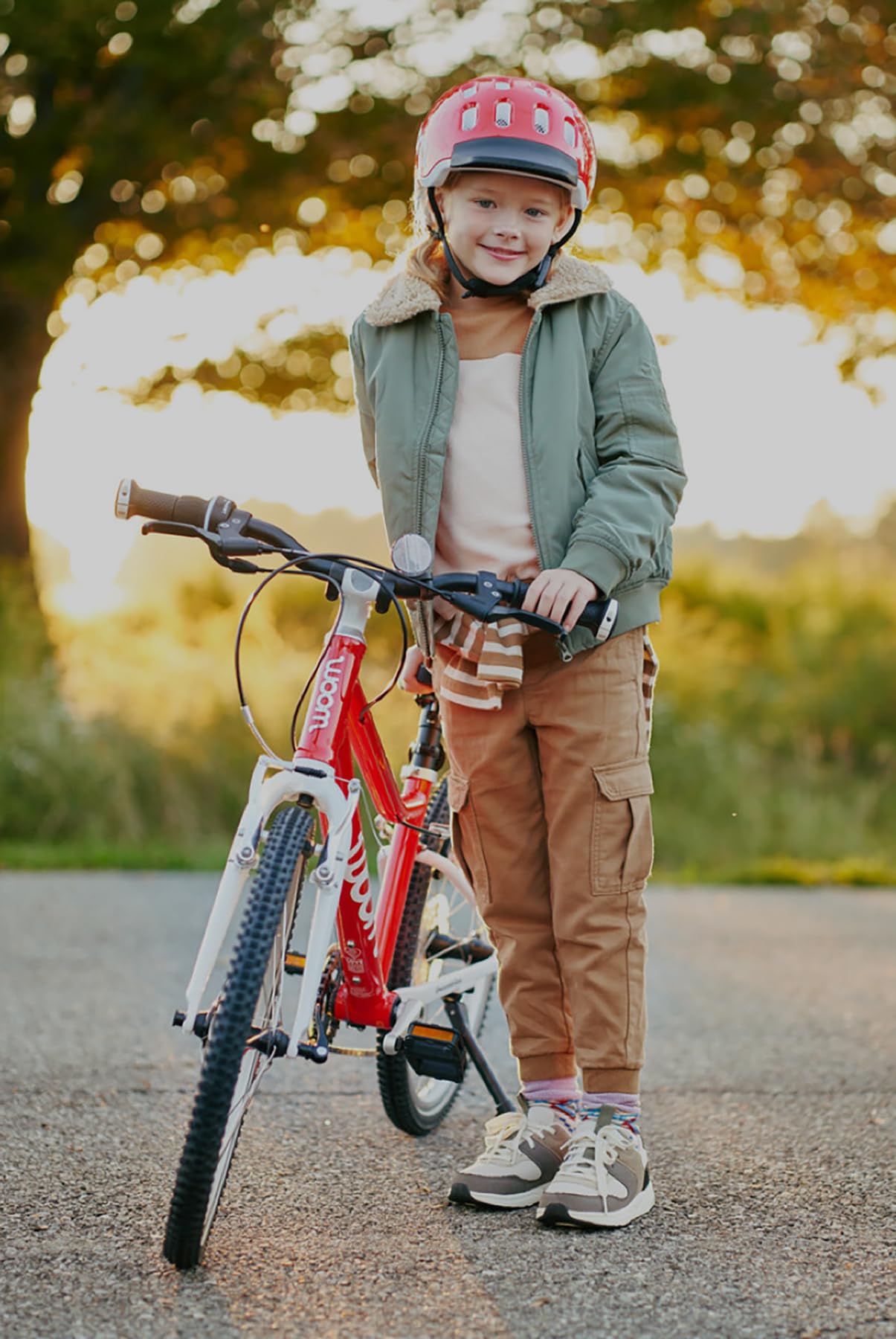 woom 4 Children’s Bicycle for Kids 6-8 Years Old, 20-Inch Wheels, Lightweight Bike with Handbrake & 7-Speed Shifter for Boys & Girls - Red