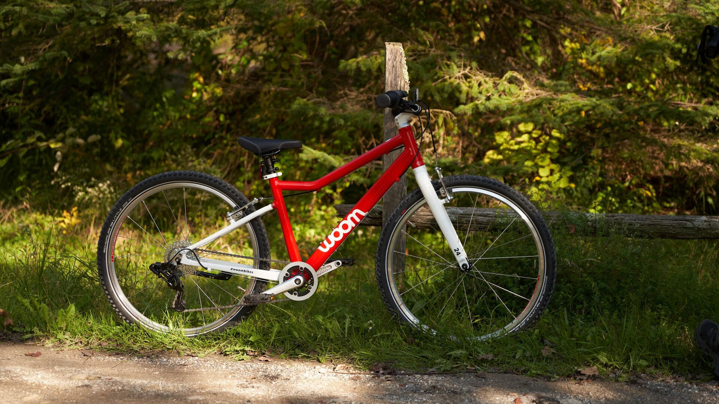 woom 5 Children’s Bicycle for Kids 7-11 Years Old, 24-Inch Wheels, Lightweight Bike with Handbrake & 8-Speed Shifter for Boys & Girls - Red